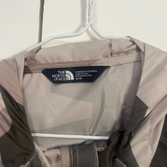 North face light shell - Picture 3 of 3